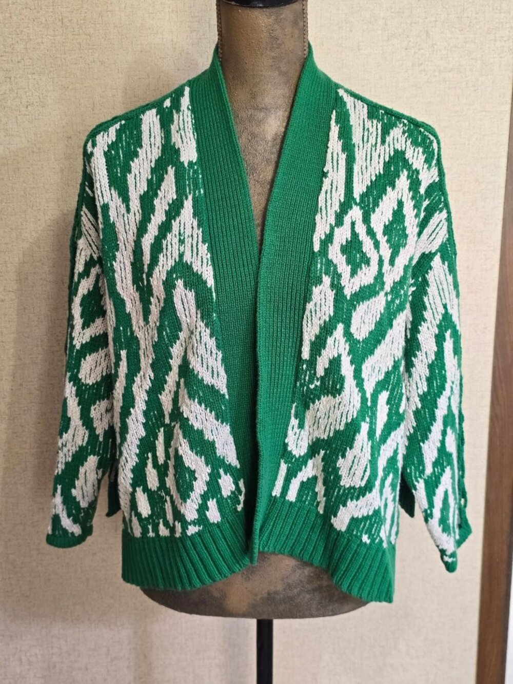 By Anthropologie Small Knit Cardigan Green Abstract Animal Print Open Front